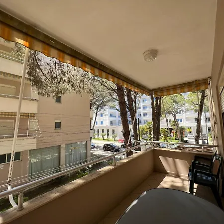 Apartment Aris Golem *
